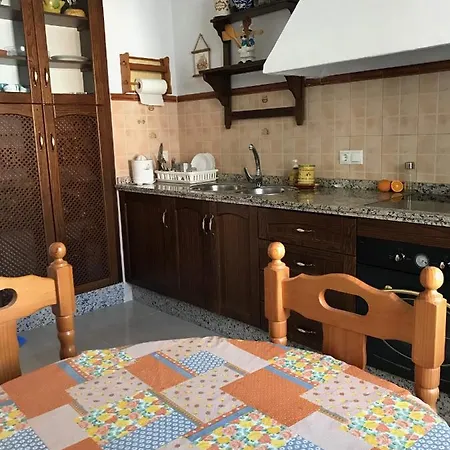 Gran Con Patio En * Encinarejo De Cordoba