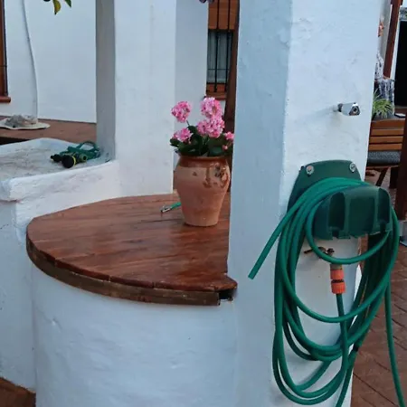 Gran Con Patio En Encinarejo De Cordoba